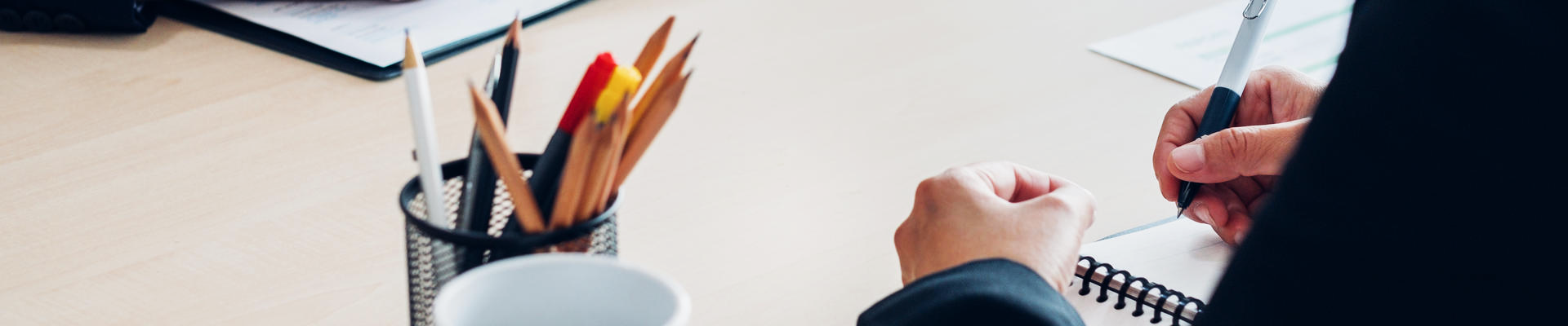 Banner trang hỗ trợ khách hàng